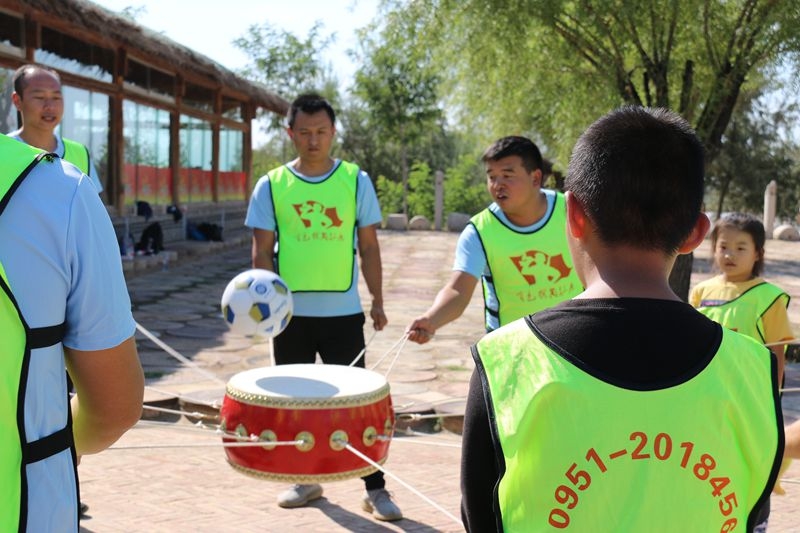 晶潤老油翁戶外拓展活動